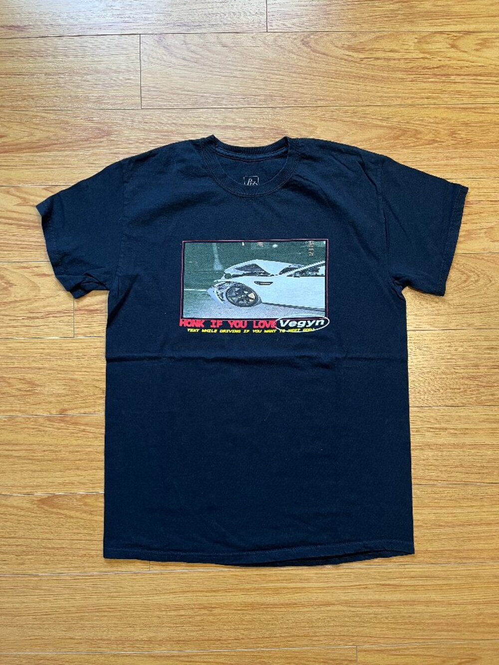 Vegyn Plz Make it Ruins Text While Driving T-Shirt medium